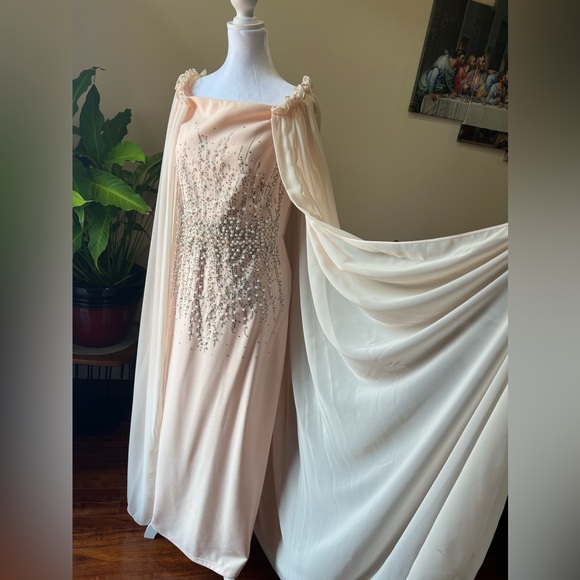 Elegant evening dress, bought from Turkey, worn once! - Picture 3 of 15